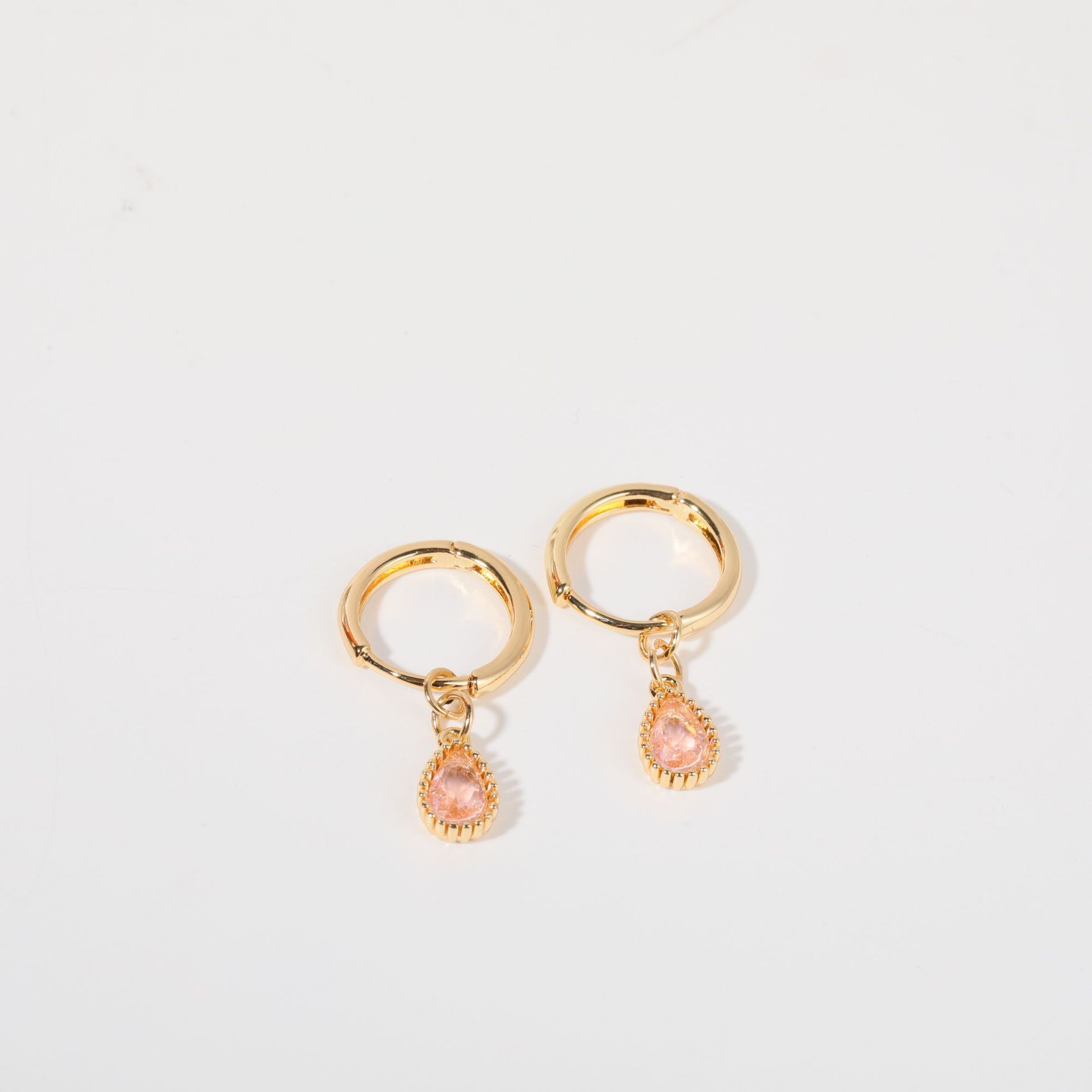 1 Pair Simple Style Water Droplets Plating Inlay Copper Zircon 18k Gold Plated Drop Earrings display picture 4