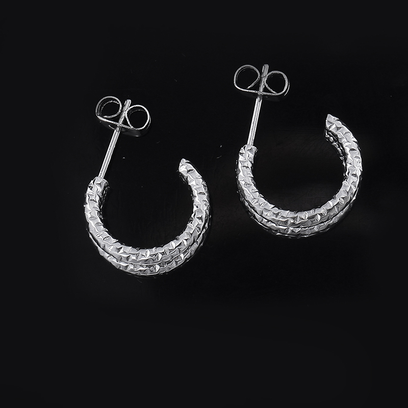 1 Pair Simple Style Classic Style C Shape Polishing Stainless Steel Ear Studs display picture 9