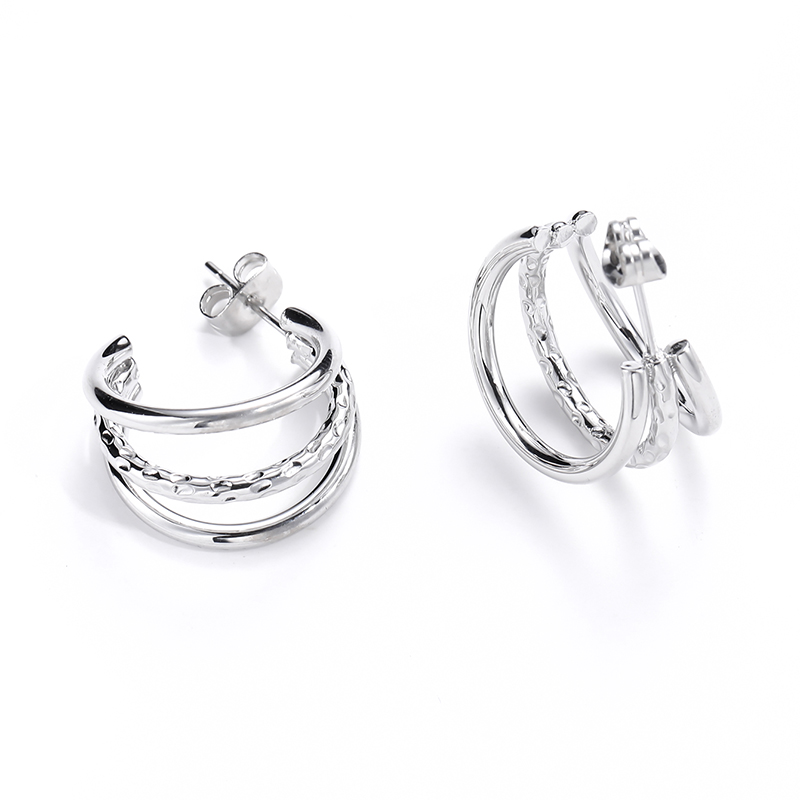 1 Pair Simple Style Classic Style C Shape Polishing Stainless Steel Ear Studs display picture 14