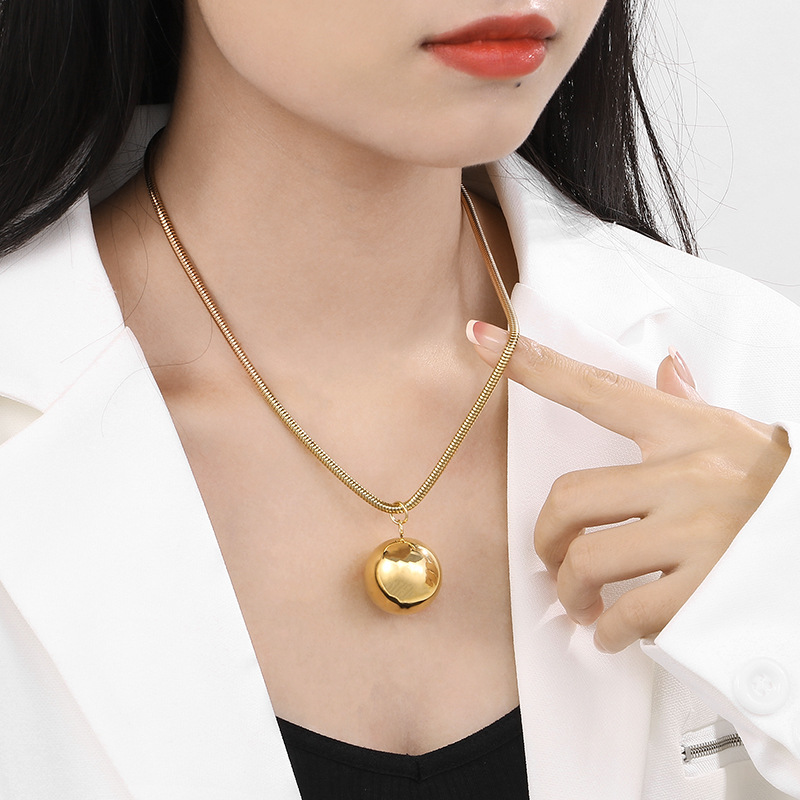 Titanium Steel 18K Gold Plated Hip-Hop Exaggerated Plating Ball Pendant Necklace display picture 12