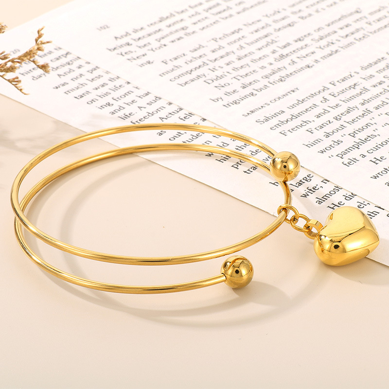 Cute Heart Shape Stainless Steel 18K Gold Plated Bangle In Bulk display picture 9
