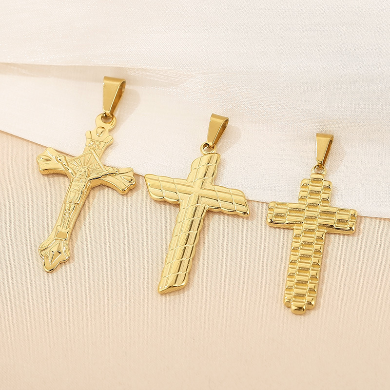 1 Piece Stainless Steel 18K Gold Plated Cross display picture 3