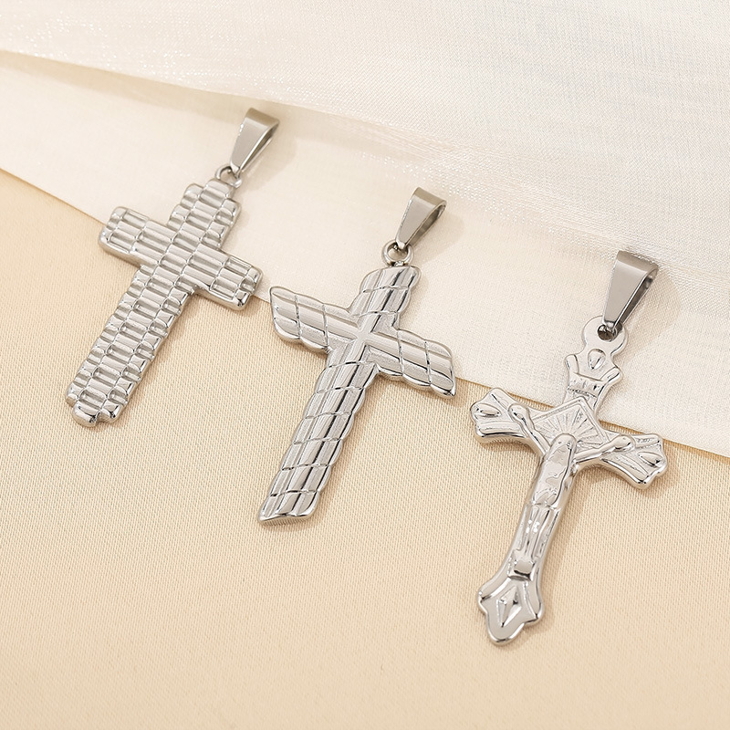 1 Piece Stainless Steel 18K Gold Plated Cross display picture 9