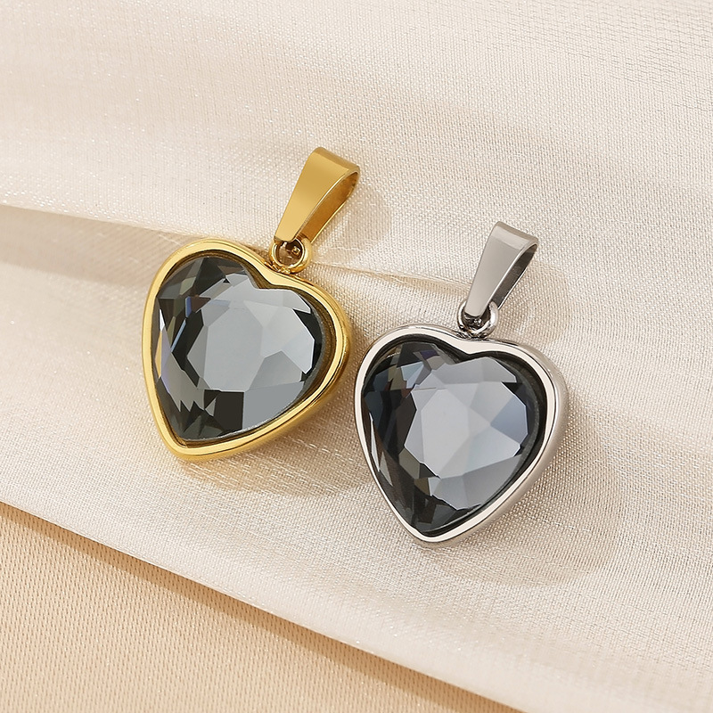 1 Piece Stainless Steel Zircon 18K Gold Plated Heart Shape Polished Pendant display picture 9