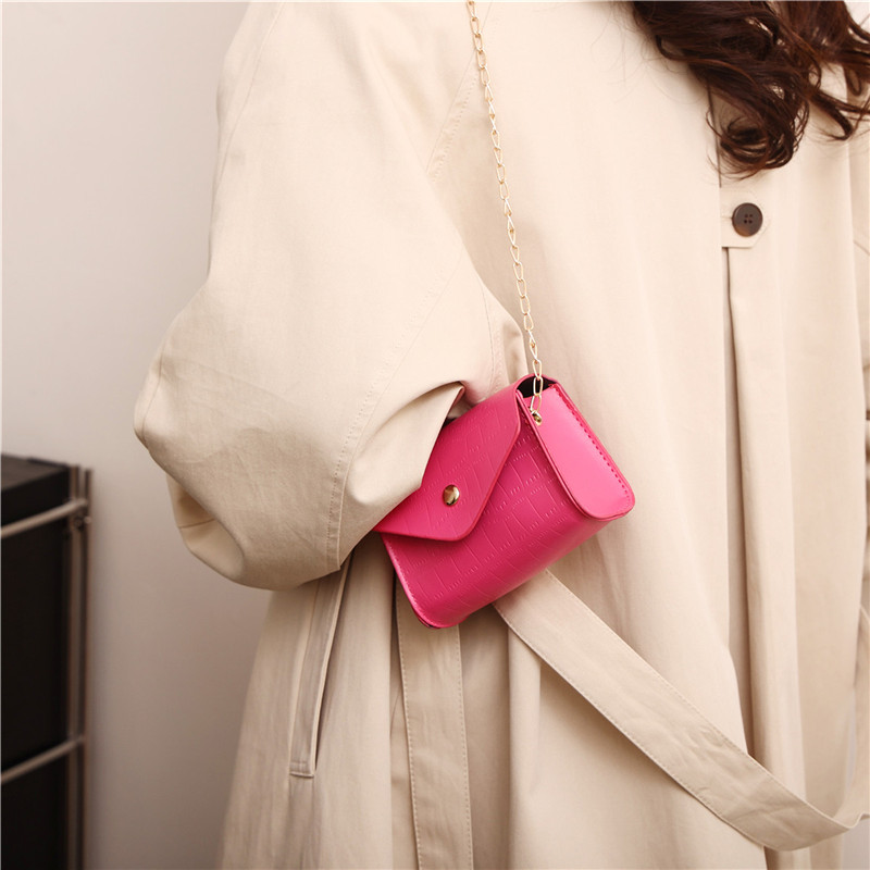 Women's Pu Leather Solid Color Basic Classic Style Square Flip Cover Shoulder Bag Crossbody Bag display picture 5