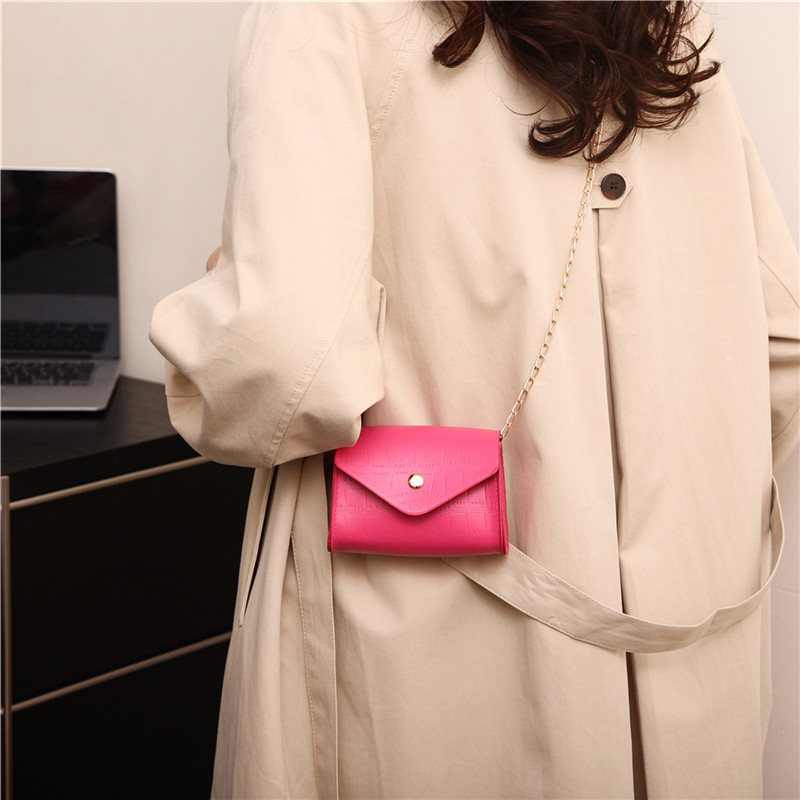 Women's Pu Leather Solid Color Basic Classic Style Square Flip Cover Shoulder Bag Crossbody Bag display picture 8