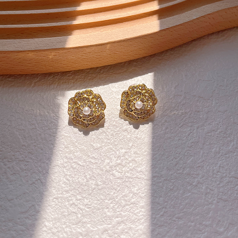 1 Paar Elegant Geometrisch Überzug Inlay Legierung Künstliche Perlen 14 Karat Vergoldet Ohrringe display picture 4