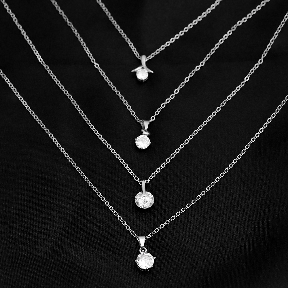 Simple Style Geometric Stainless Steel Copper Plating Inlay Zircon Silver Plated Solitaire Necklace display picture 1