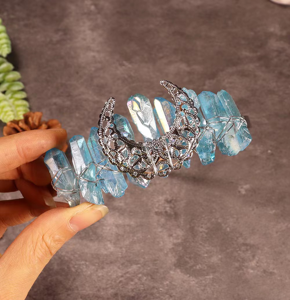 Women's Ethnic Style Geometric Moon Crystal Handmade Crown display picture 4