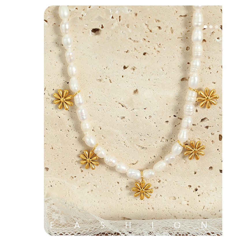 Elegant Chrysanthemum Freshwater Pearl Titanium Steel Beaded Plating 18k Gold Plated Necklace display picture 8