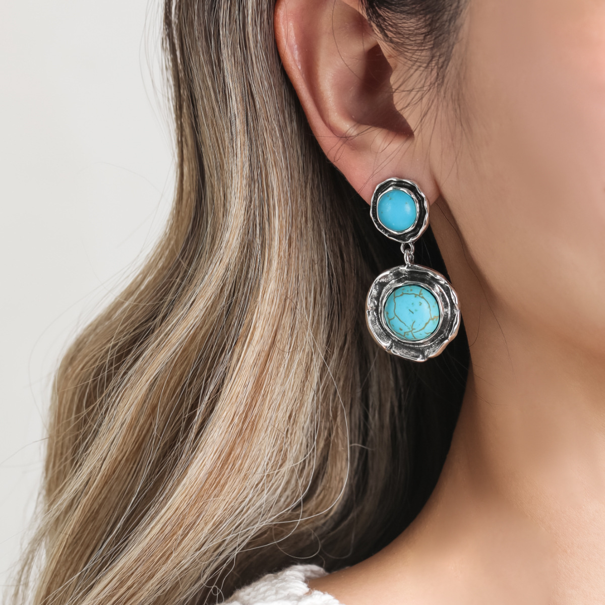 1 Paire Rétro Couleur Unie Incruster Alliage Turquoise Boucles D'oreilles display picture 1