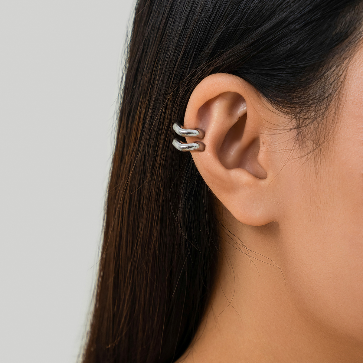 1 Paar Einfacher Stil C-form Überzug Legierung Ohrringe display picture 2