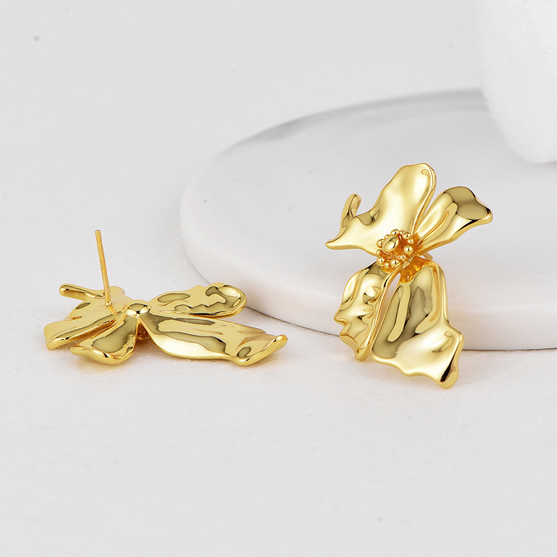 1 Pair Lady Flower Plating Copper 18k Gold Plated Ear Studs display picture 4