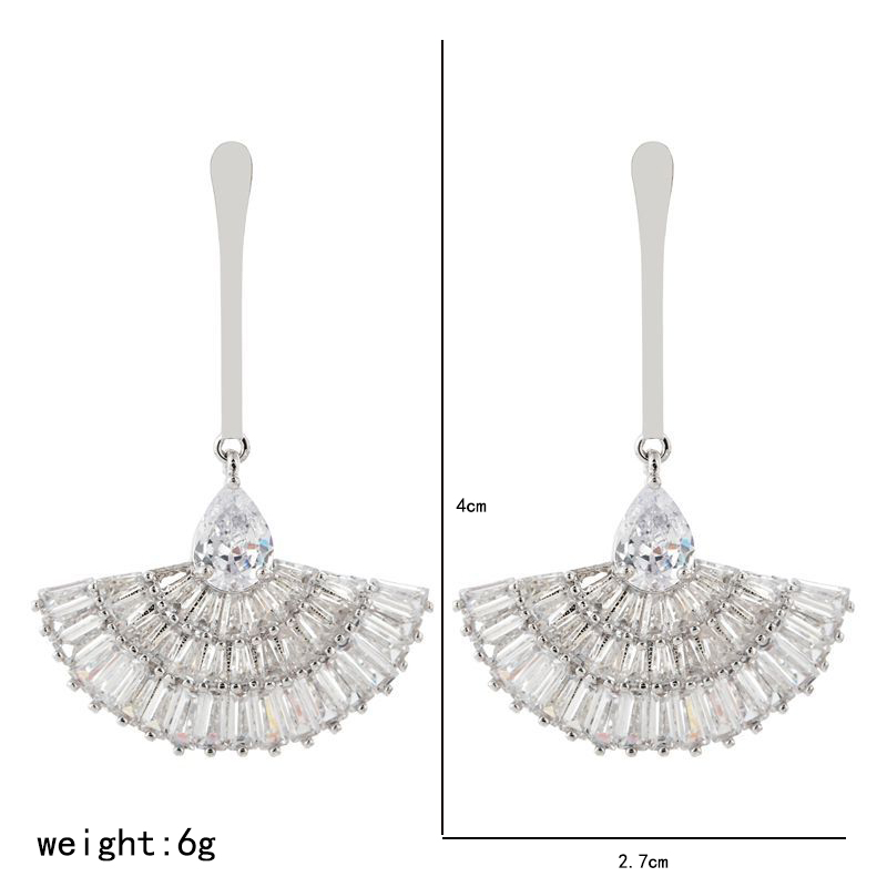 1 Pair Elegant Sector Plating Copper Zircon White Gold Plated Drop Earrings display picture 3