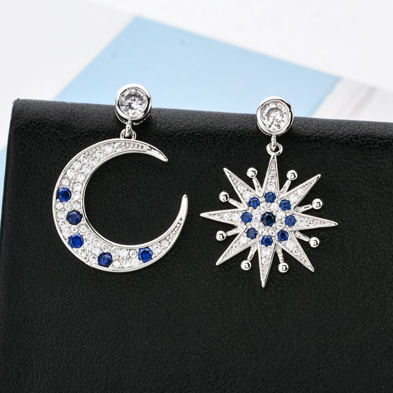 1 Paire Dame Soleil Lune Placage Incruster Le Cuivre Zircon Or Blanc Plaqué Boucles D'oreilles display picture 4