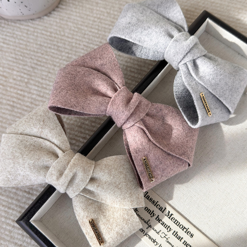 Women's Lady Bow Knot Cloth Hair Clip display picture 1