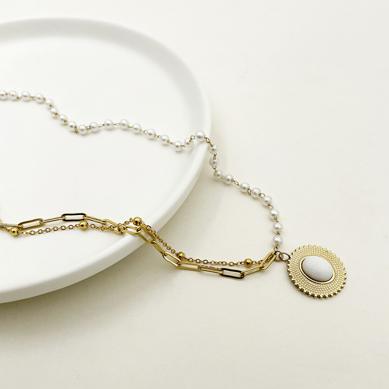 304 Stainless Steel Gold Plated Simple Style Commute Plating Inlay Oval Natural Stone Pearl Necklace display picture 1