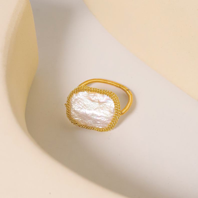 Einfacher Stil Klassischer Stil Blume Süßwasserperle Kupfer Überzug Inlay Perle 18 Karat Vergoldet Ringe display picture 1