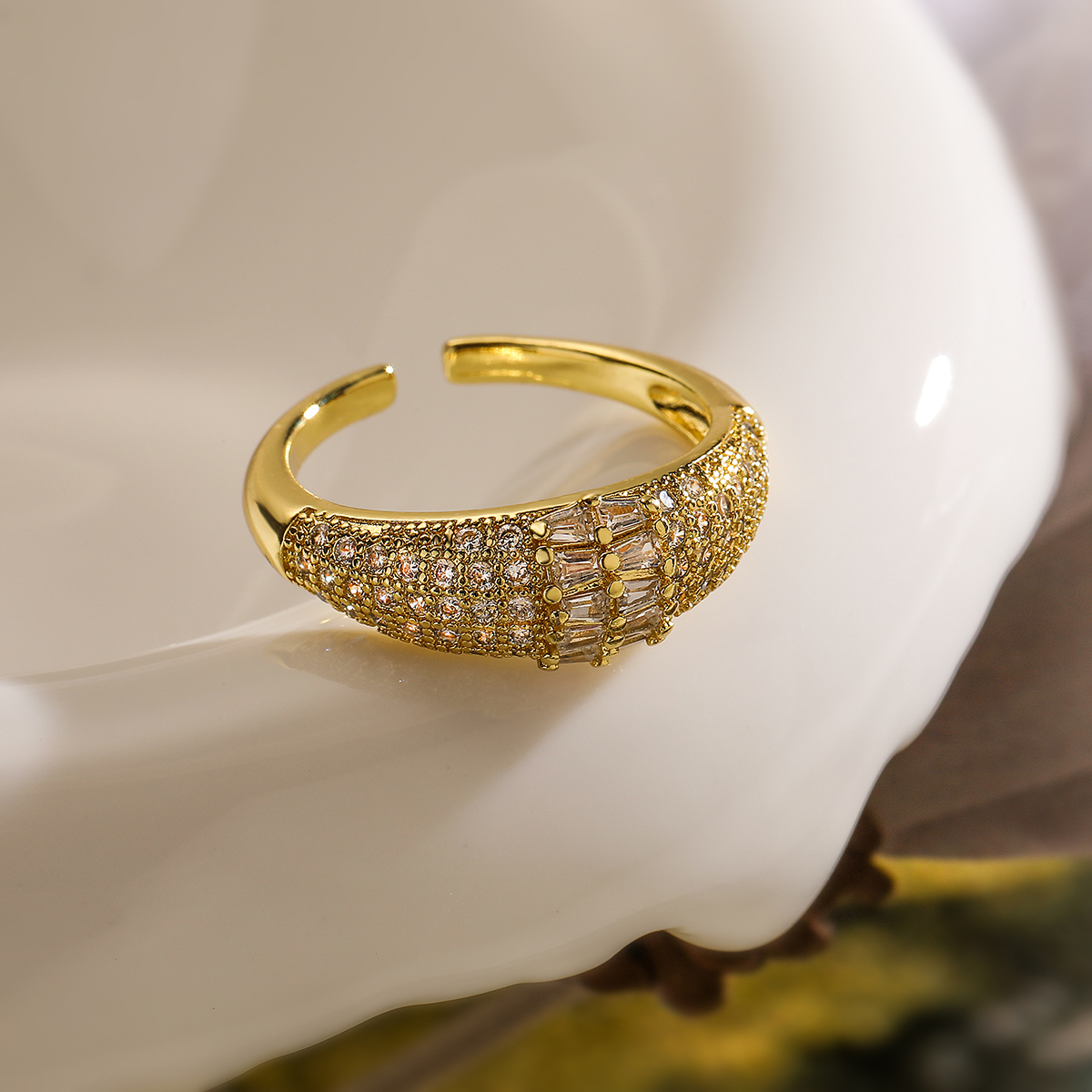 Einfacher Stil Herzform Kupfer Überzug Inlay Zirkon 18 Karat Vergoldet Offener Ring display picture 7
