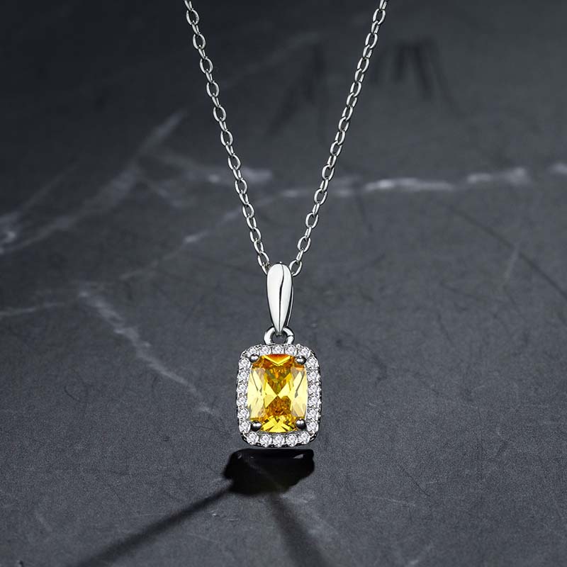 Sweet Shiny Square Alloy Copper Polishing Plating Inlay Zircon Gold Plated Pendant Necklace display picture 5
