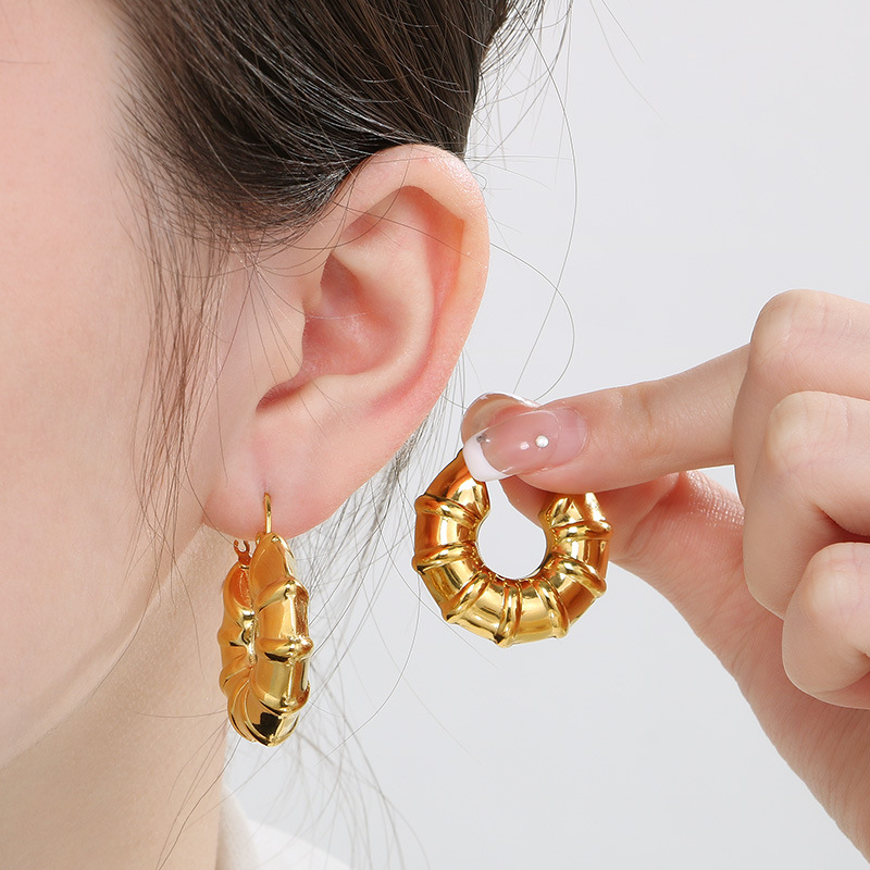 1 Pair Streetwear U Shape Plating Titanium Steel 18K Gold Plated Hoop Earrings Drop Earrings display picture 5