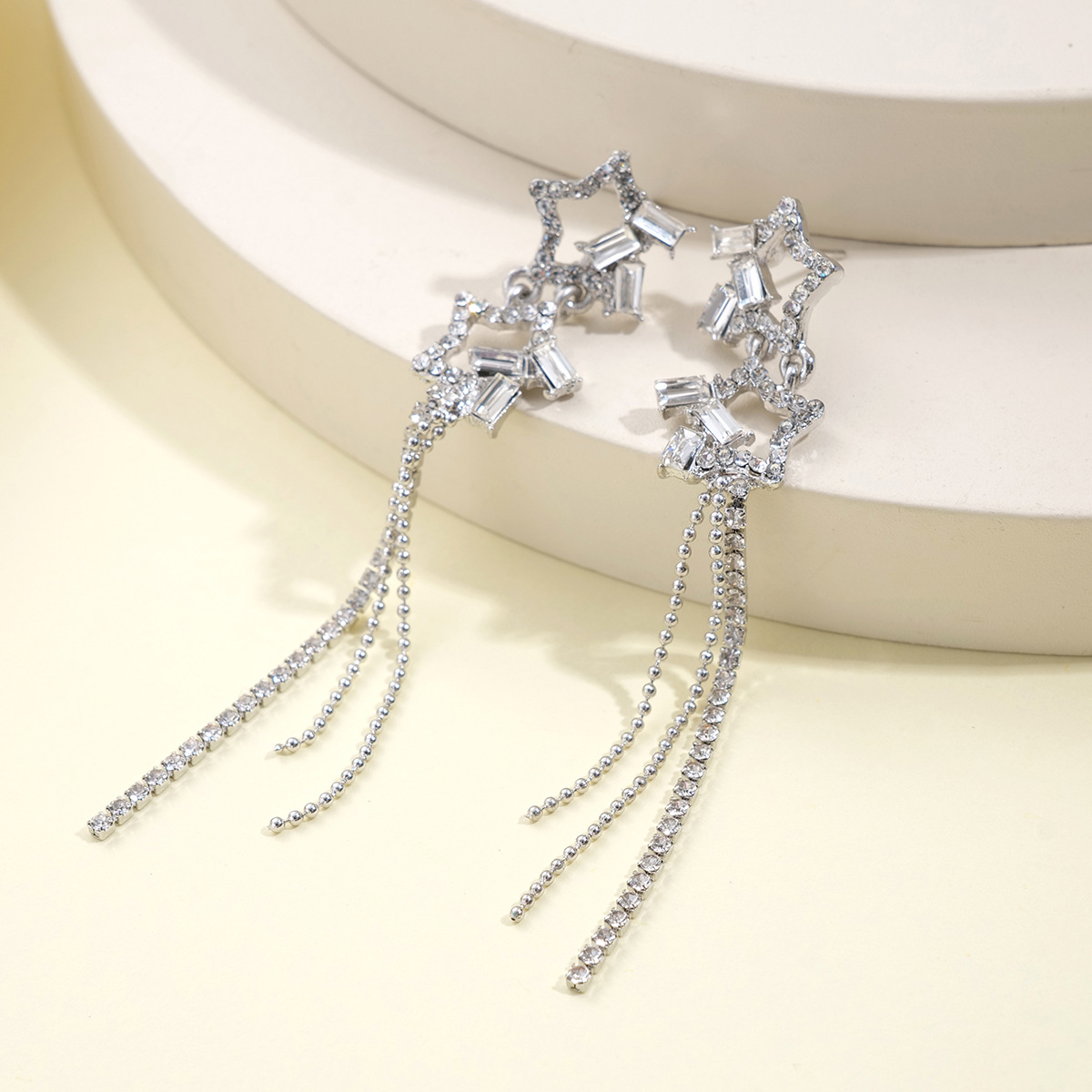 1 Pair Simple Style Solid Color Inlay Metal Zircon Drop Earrings display picture 7