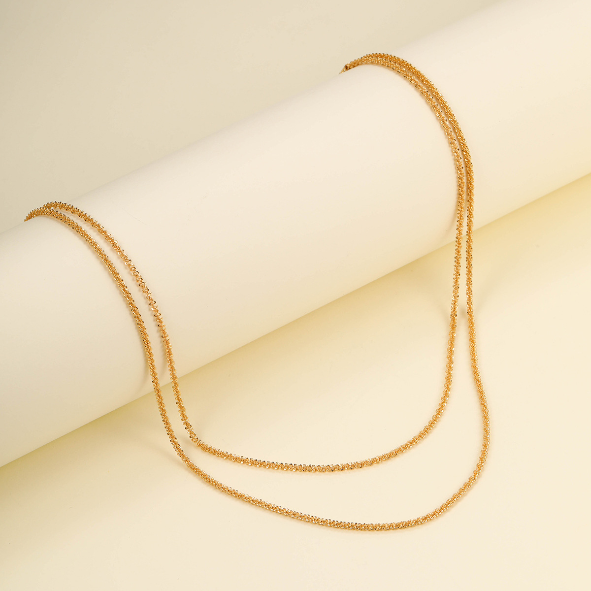 Simple Style Classic Style Solid Color Gold Plated Alloy Wholesale Layered Necklaces display picture 5