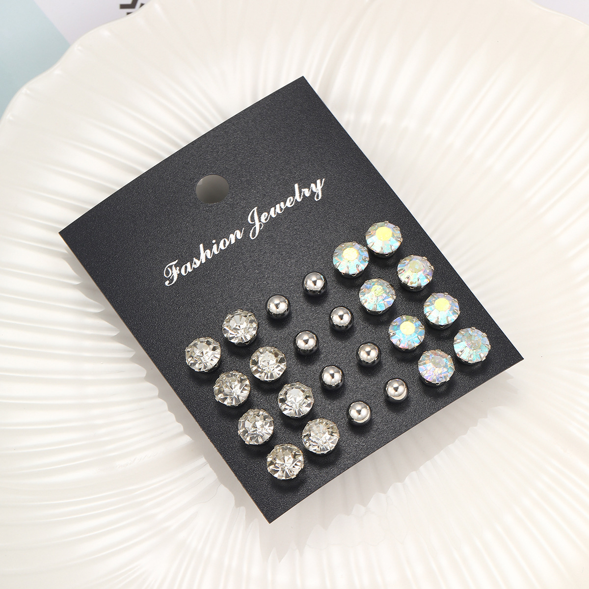 Wholesale Jewelry Simple Style Classic Style Solid Color Alloy Rhinestones Inlay Ear Studs display picture 5