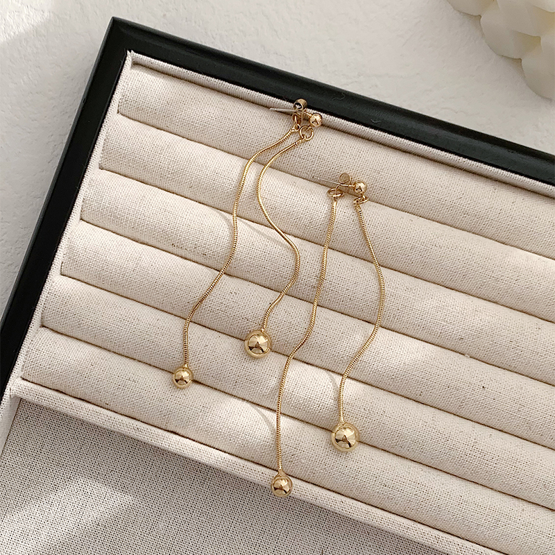 1 Pair Retro Simple Style Solid Color Plating Alloy Gold Plated Drop Earrings display picture 5