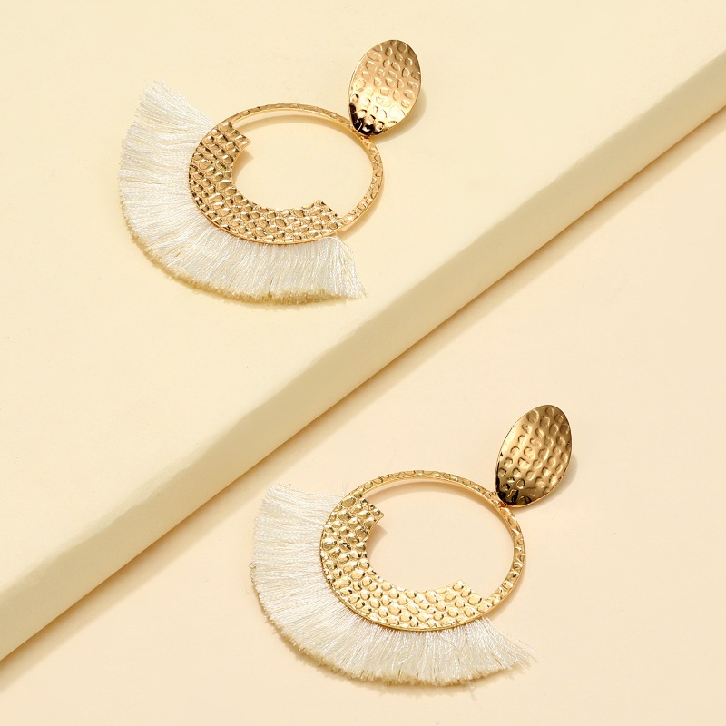1 Pair Retro Color Block Plating Alloy Gold Plated Drop Earrings display picture 4
