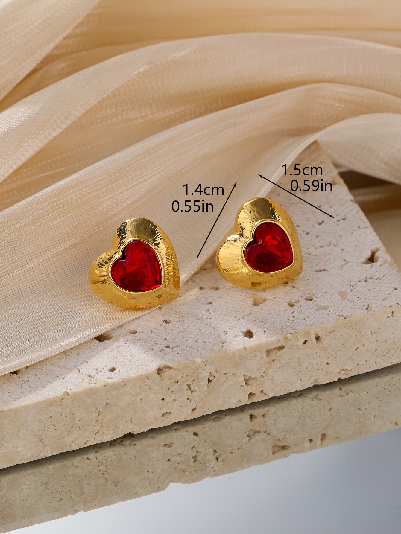 1 Pair Vintage Style Romantic Heart Shape Plating Inlay Alloy Zircon 18k Gold Plated Ear Studs display picture 3