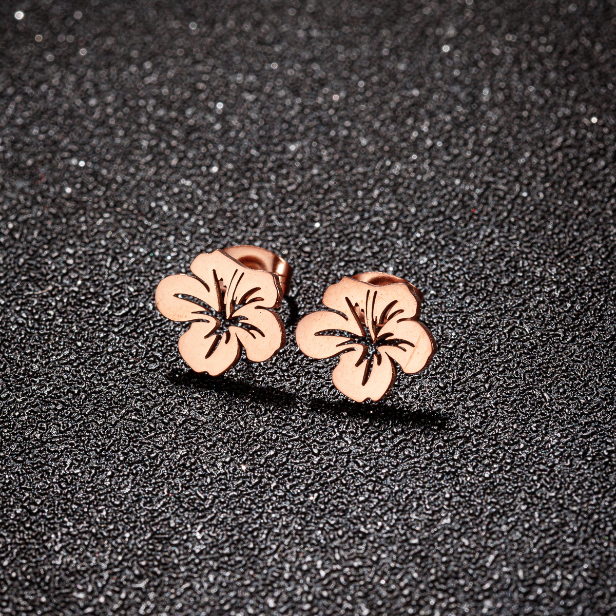 1 Pair Simple Style Flower Plating Stainless Steel 18k Gold Plated Ear Studs display picture 10