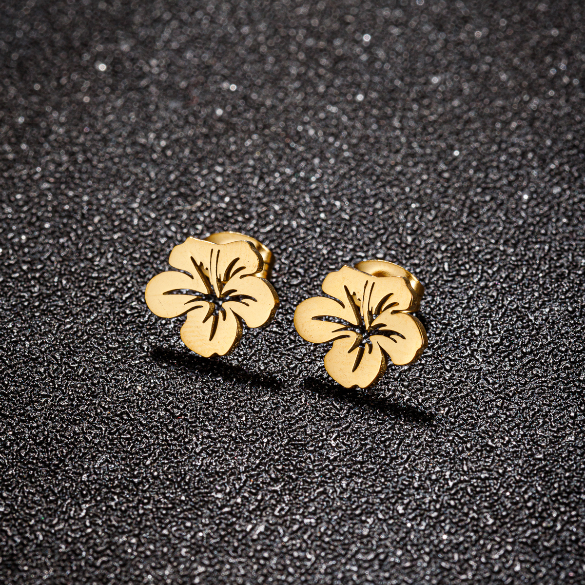 1 Pair Simple Style Flower Plating Stainless Steel 18k Gold Plated Ear Studs display picture 8