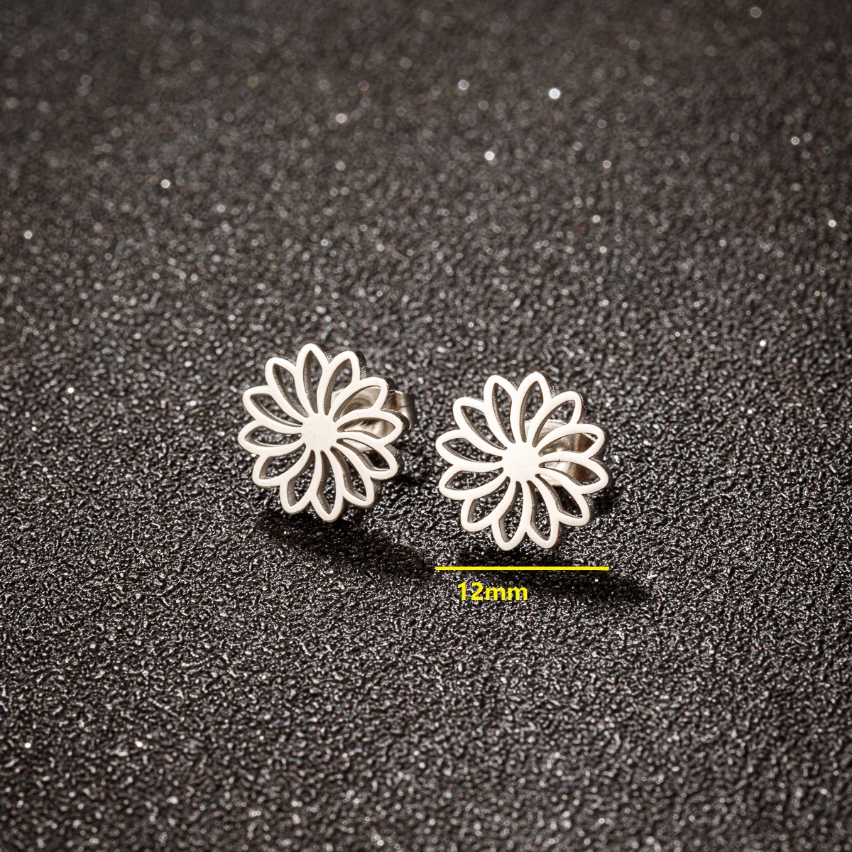 1 Pair Simple Style Flower Polishing Plating Stainless Steel 18k Gold Plated Ear Studs display picture 2
