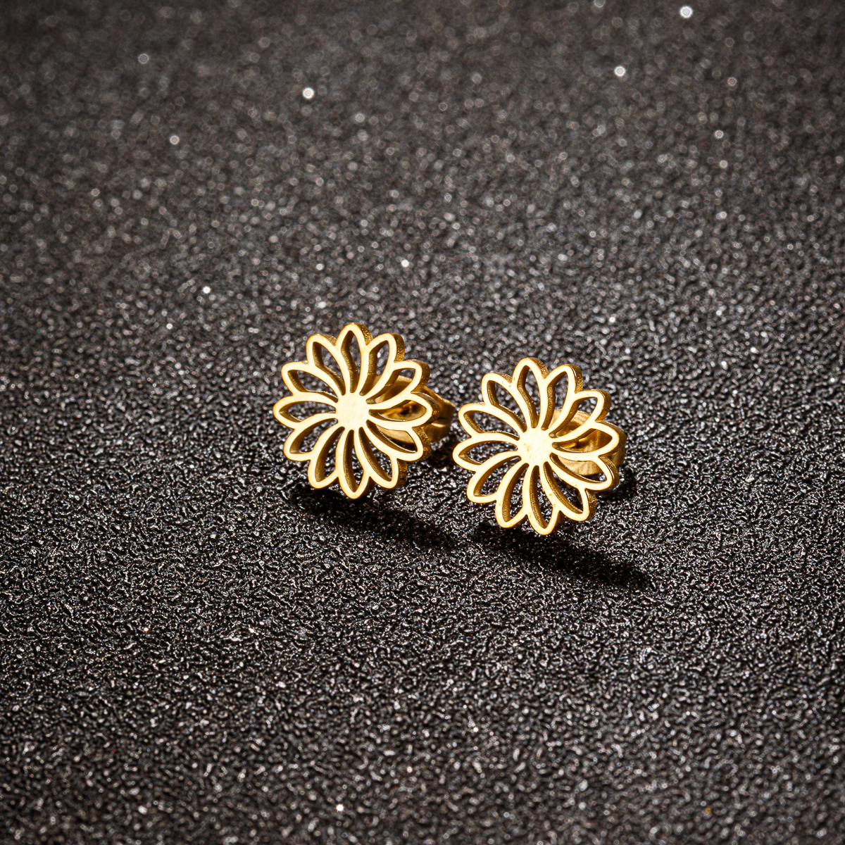 1 Pair Simple Style Flower Polishing Plating Stainless Steel 18k Gold Plated Ear Studs display picture 8