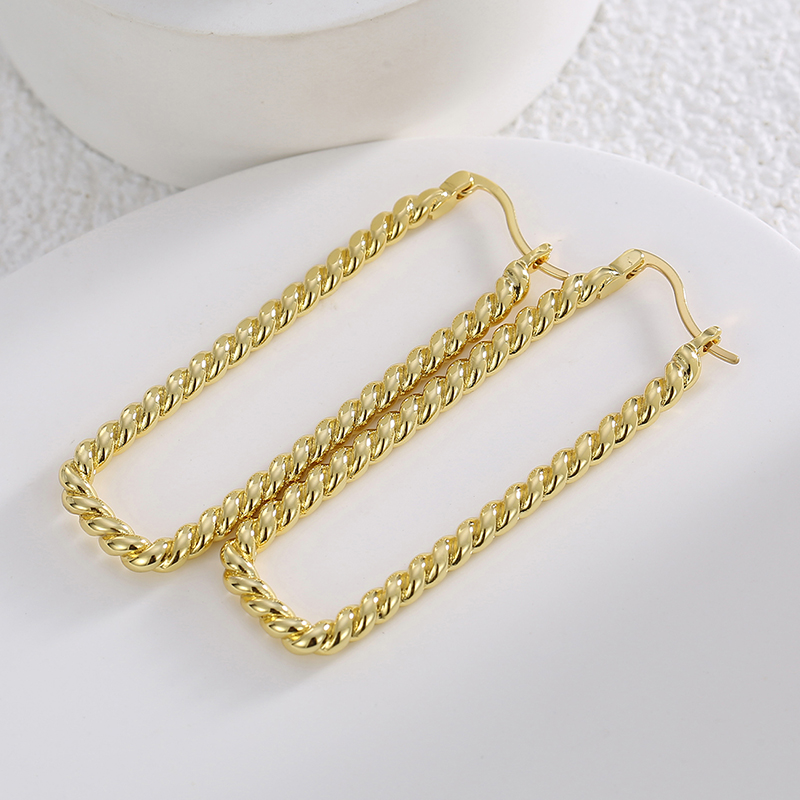 1 Pair Novelty Commute Shiny Solid Color Side Stripe Plating Pleated Copper 18k Gold Plated Hoop Earrings display picture 8