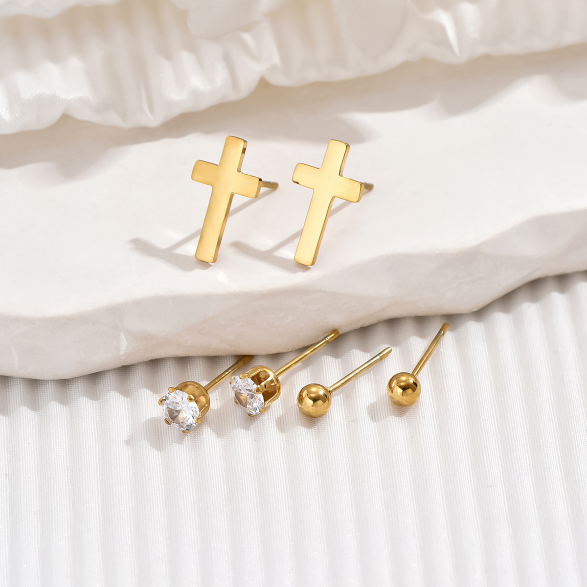 1 Set Simple Style Cross Round Plating Inlay 304 Stainless Steel Zircon 14K Gold Plated Ear Studs display picture 1