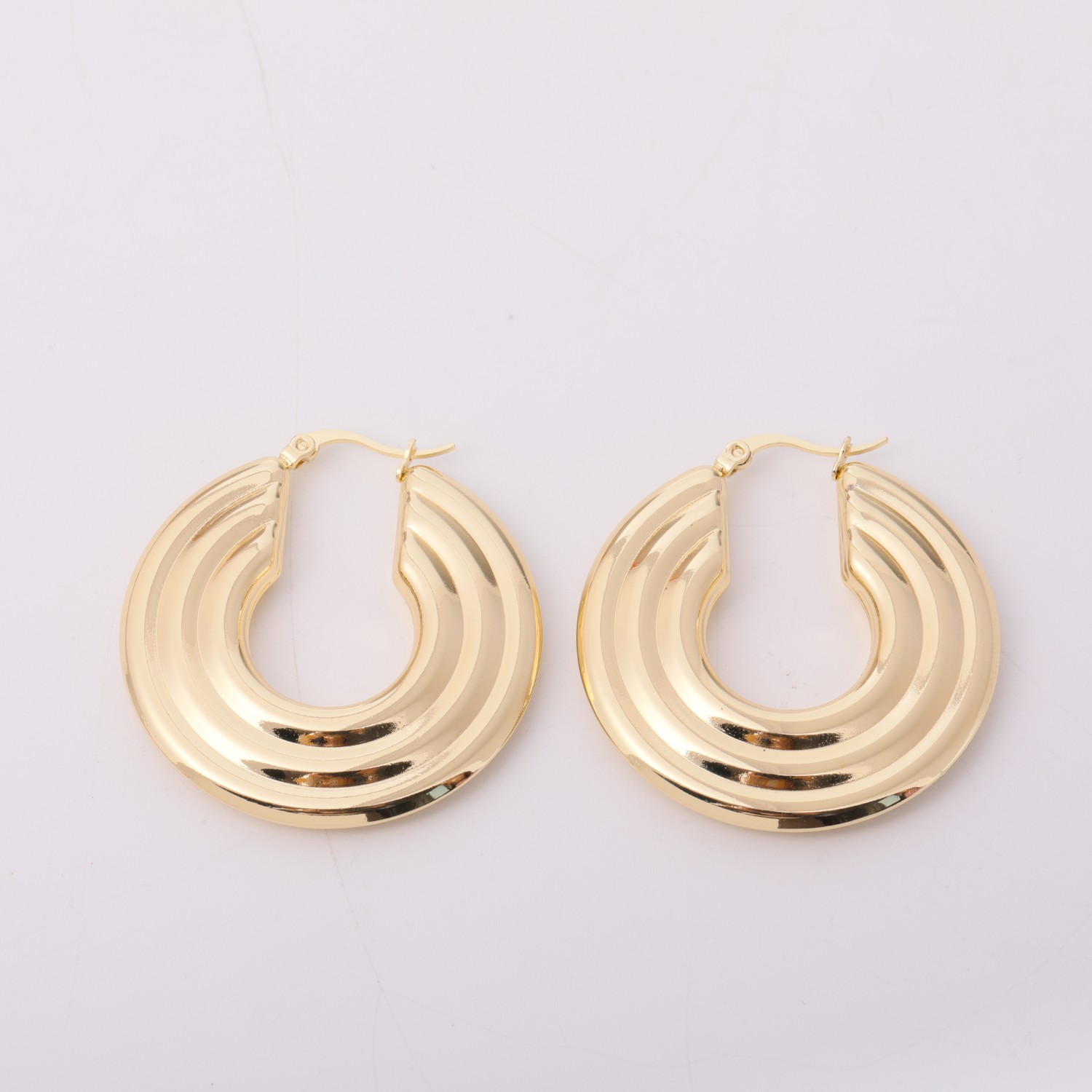 1 Pair Vintage Style U Shape Plating 304 Stainless Steel Gold Plated Hoop Earrings display picture 2