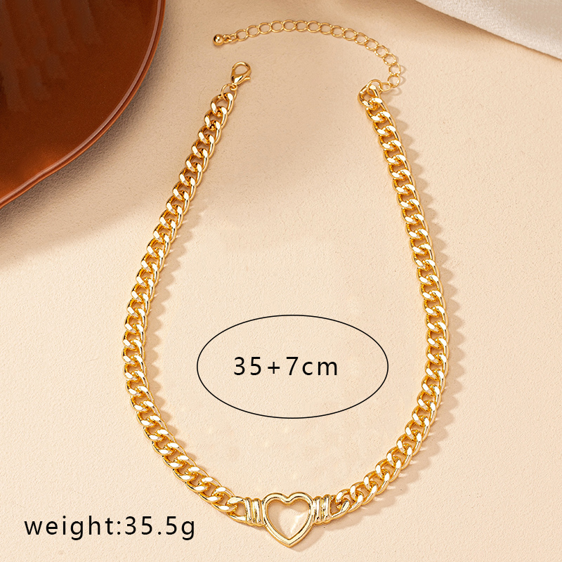 Classical Retro Heart Shape Alloy Plating Women's Bracelets Necklace display picture 4