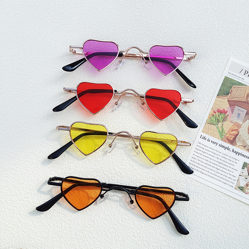 Cute Heart Shape Pc Resin Special-shaped Mirror Full Frame Kids Sunglasses display picture 4