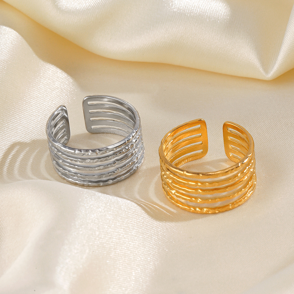 304 Stainless Steel 18K Gold Plated Simple Style Plating Lines Open Rings display picture 1