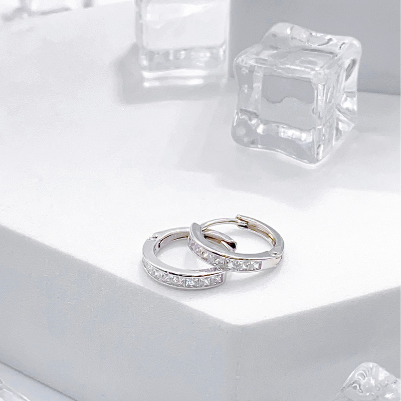 1 Paar Einfacher Stil Kreis Überzug Inlay Sterling Silber Zirkon Ohrringe display picture 2