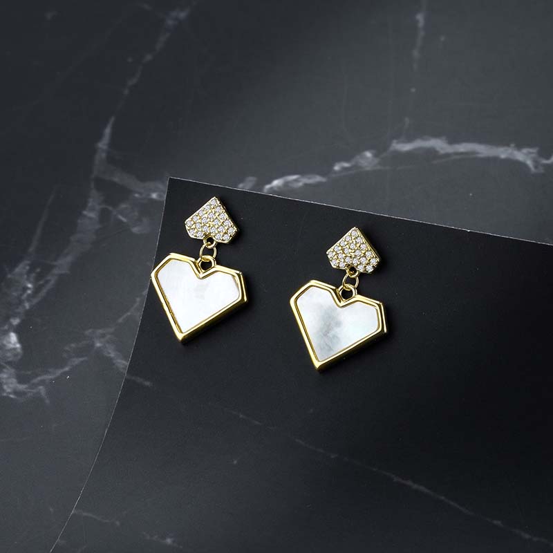 1 Pair Sweet Heart Shape Plating Copper Gold Plated Drop Earrings display picture 3