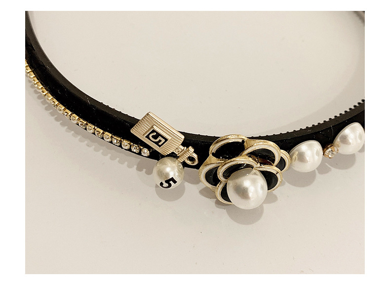 Women's Sweet Flower Alloy Inlay Artificial Pearls Rhinestones Hair Band display picture 3
