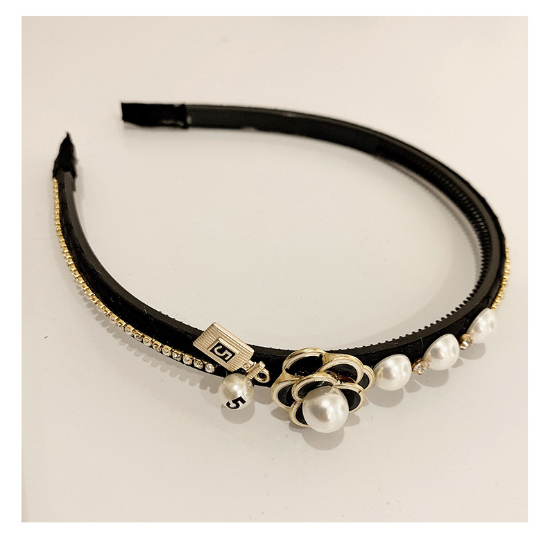 Women's Sweet Flower Alloy Inlay Artificial Pearls Rhinestones Hair Band display picture 8