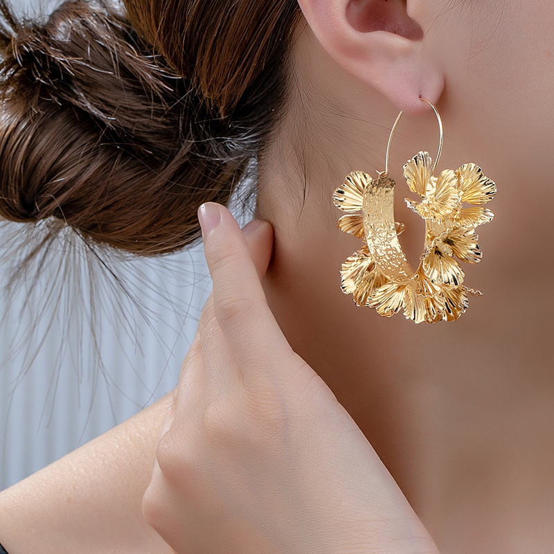 1 Pair Elegant Flower Plating Alloy Ferroalloy 14k Gold Plated Silver Plated Earrings display picture 10