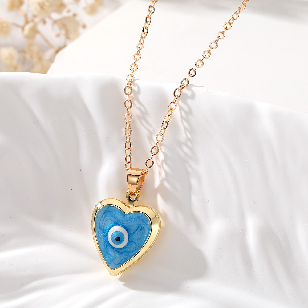 Casual Cute Simple Style Heart Shape Alloy Copper Pendant Necklace display picture 3