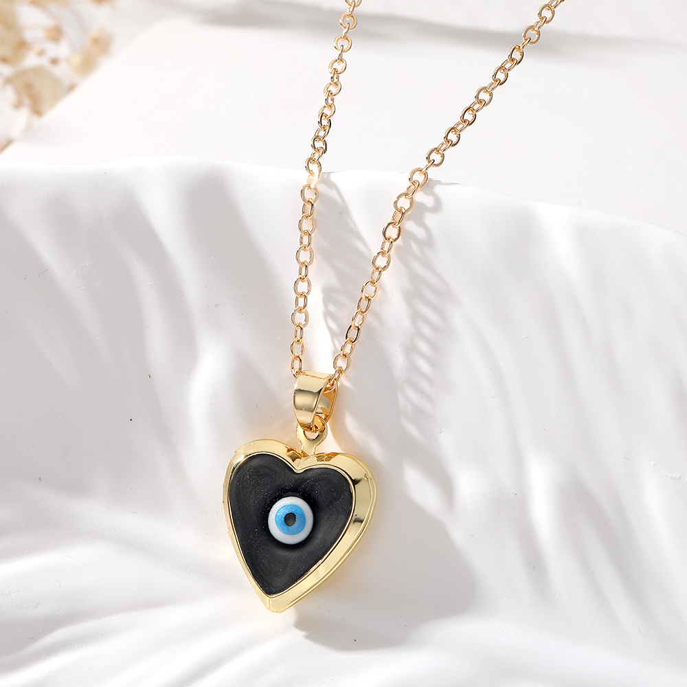 Casual Cute Simple Style Heart Shape Alloy Copper Pendant Necklace display picture 10
