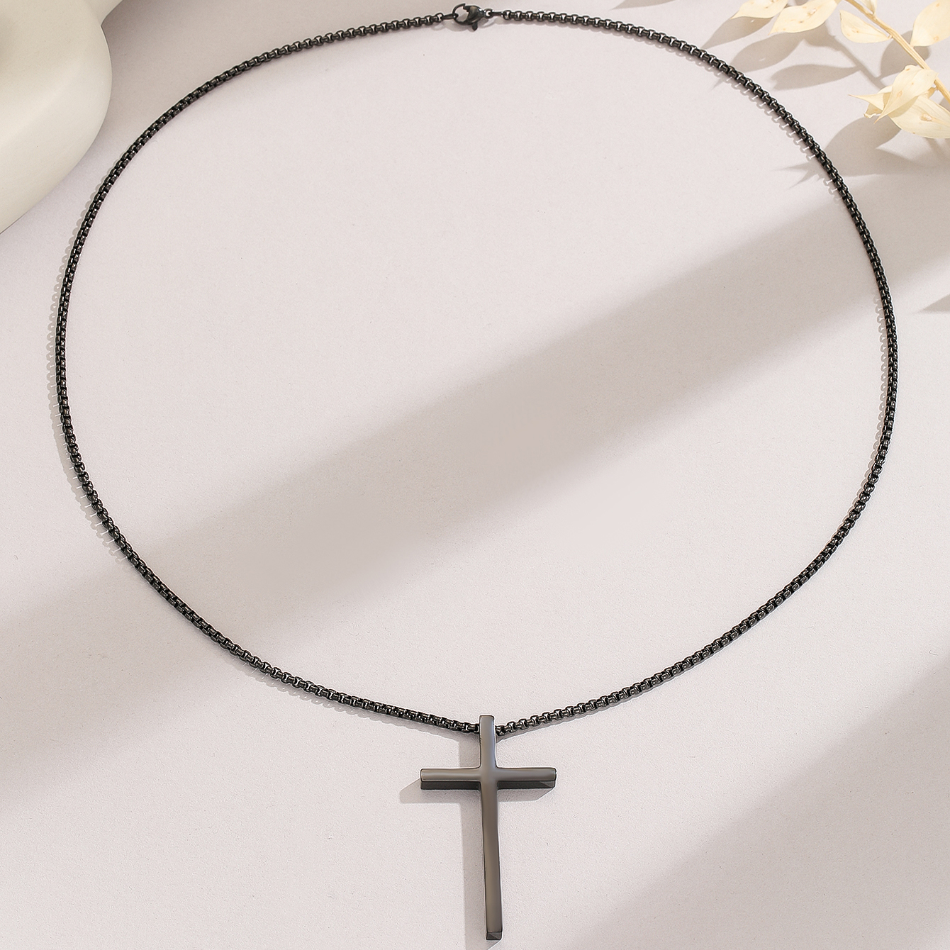 Simple Style Cool Style Cross Stainless Steel Men's Pendant Necklace display picture 1