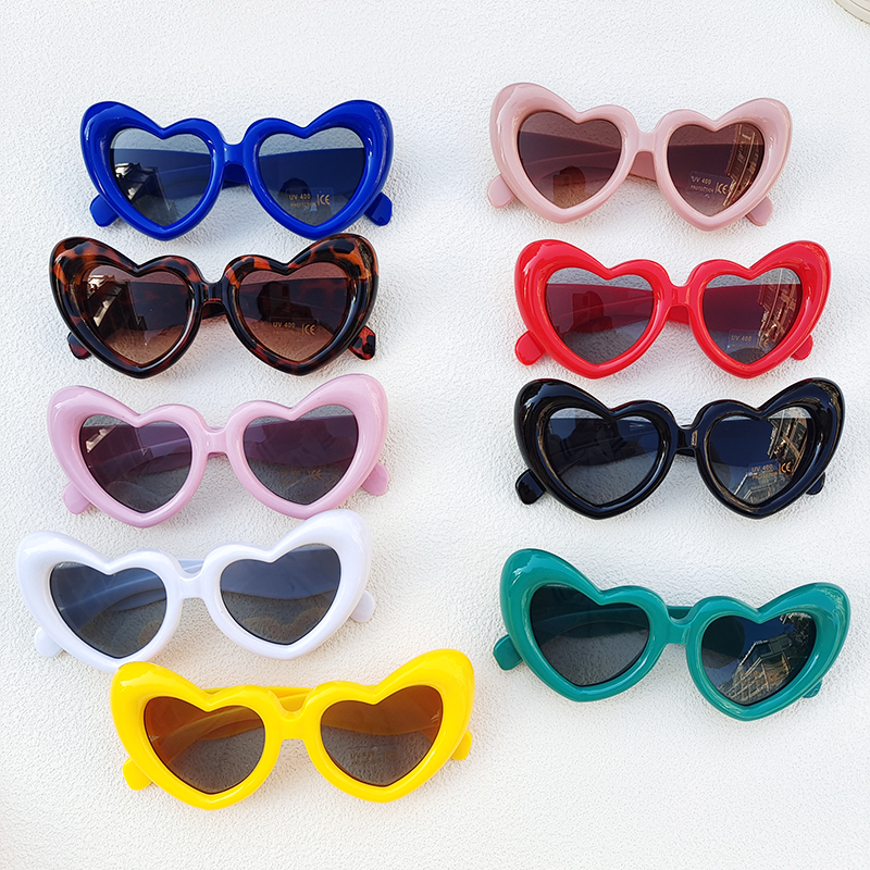 Cute Vacation Sweet Heart Shape Pc Resin Special-shaped Mirror Full Frame Kids Sunglasses display picture 1